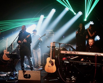 Pink Floyd tribute lighting